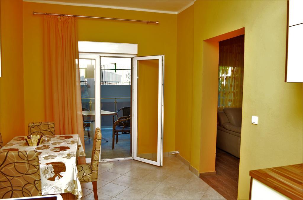 Apartments Md Lux 2 Sutomore Bagian luar foto