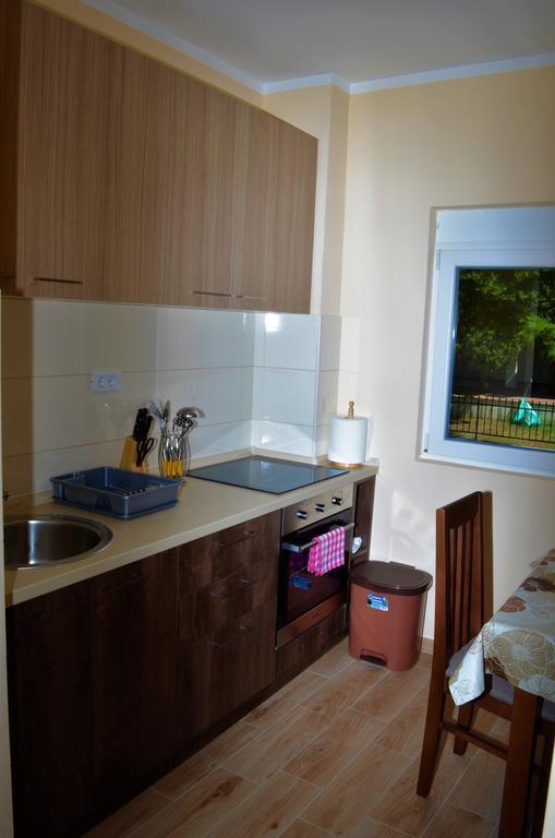 Apartments Md Lux 2 Sutomore Bagian luar foto
