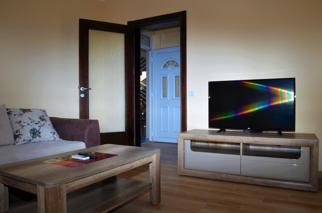 Apartments Md Lux 2 Sutomore Bagian luar foto