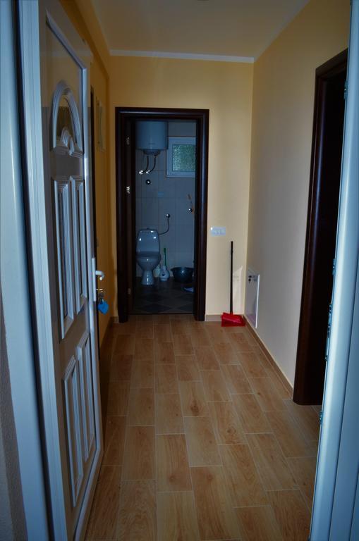 Apartments Md Lux 2 Sutomore Bagian luar foto