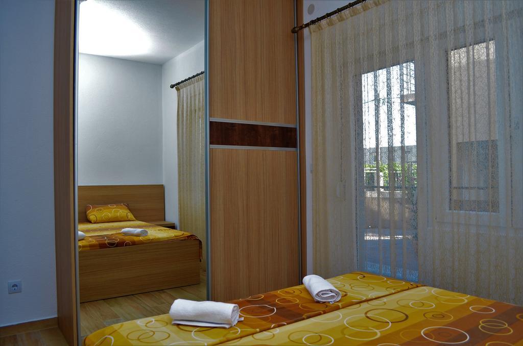 Apartments Md Lux 2 Sutomore Bagian luar foto